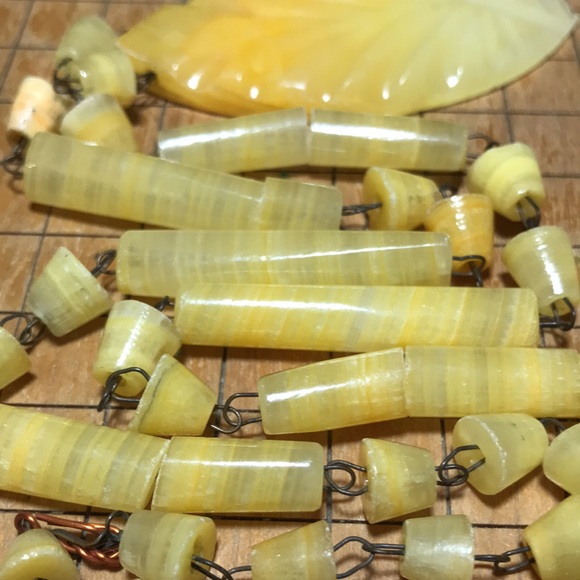 Yellow Translucent Opaque Marbled Stone Necklace 26”L Hand Made Piece 60s 70s - Picture 6 of 10